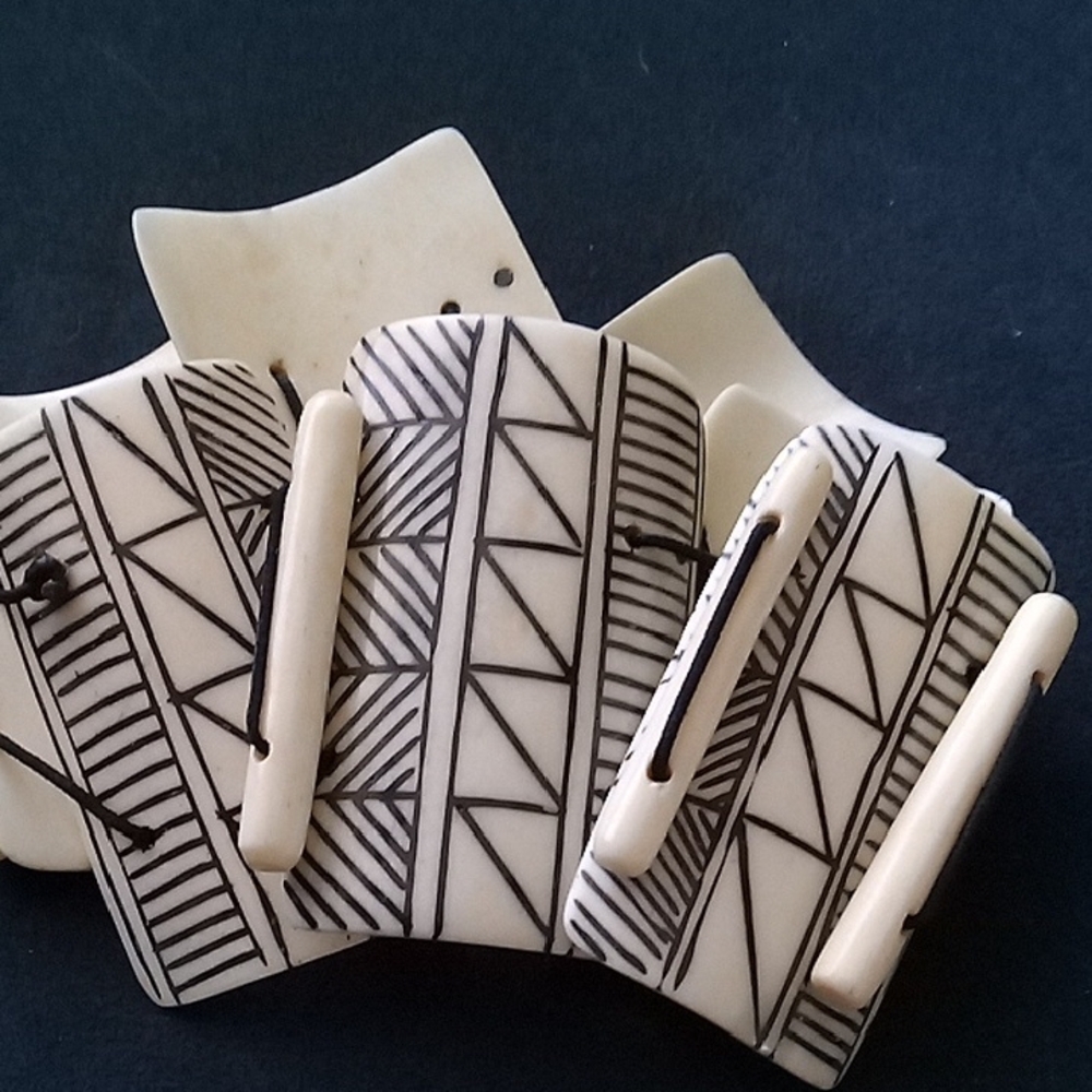 Black & Bone Geometric Resin Bracelet...Elastic Is Stretched Out